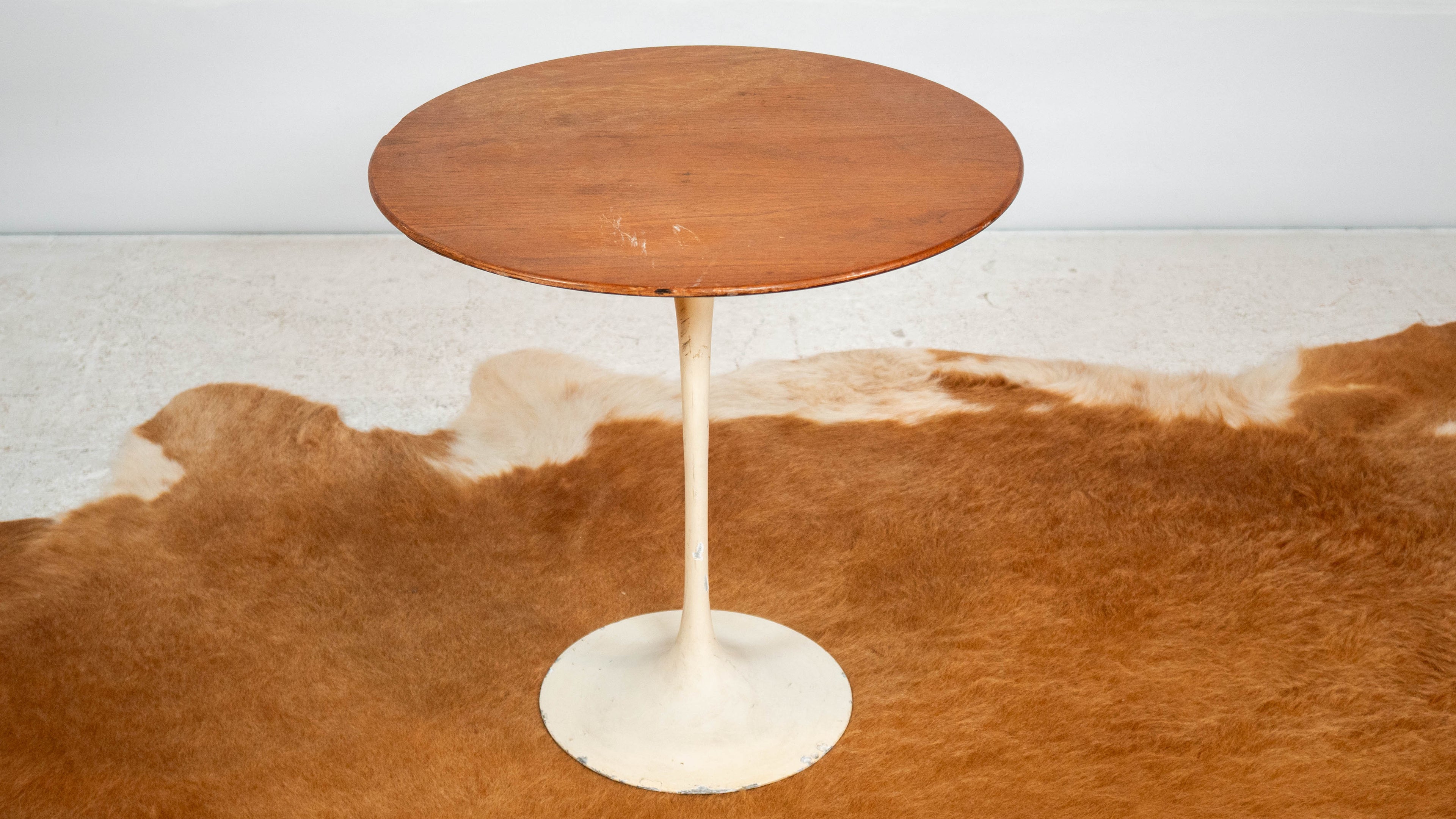 Vintage Knoll International Saarinen Walnut Tulip Side Table