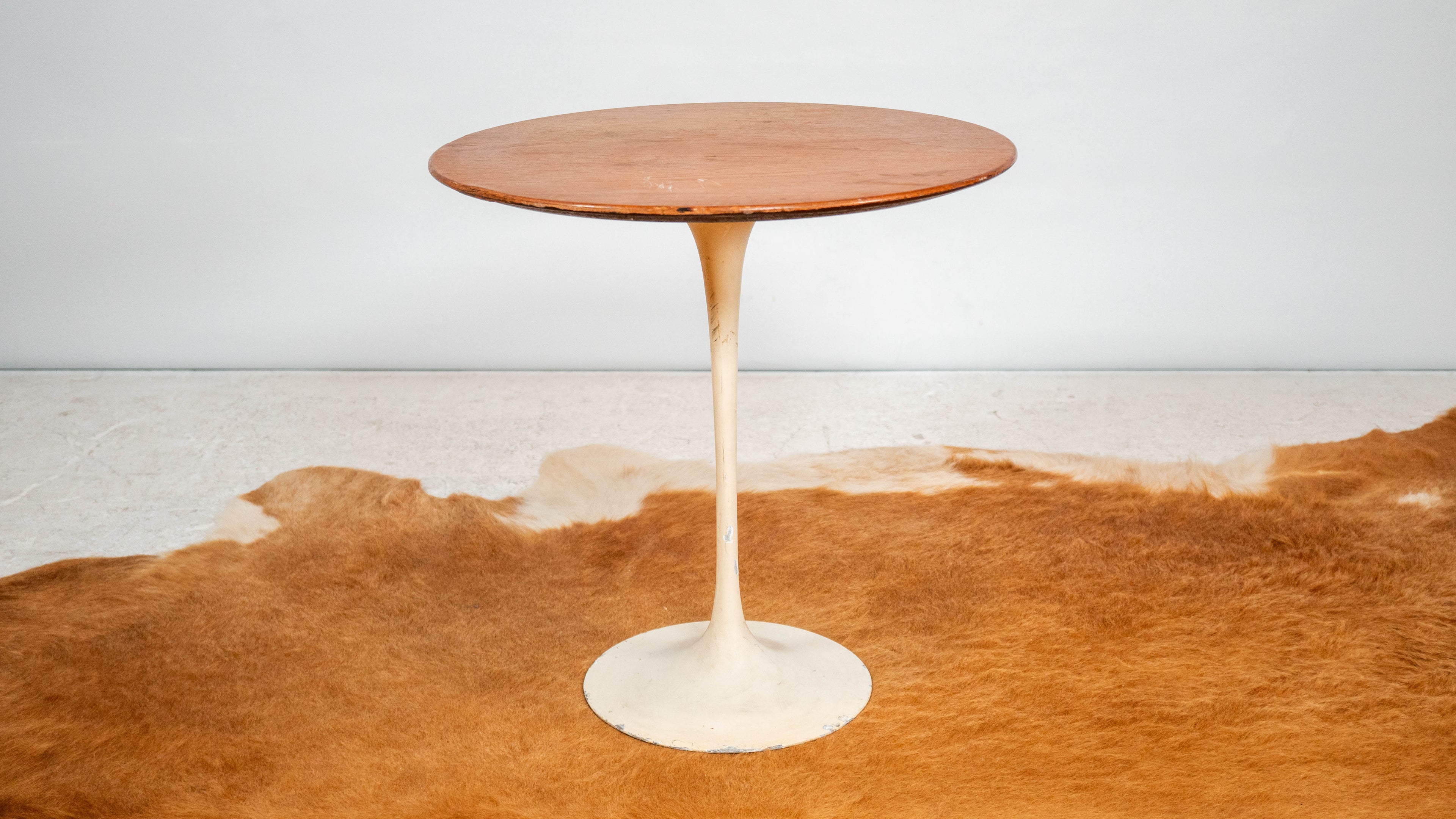 Vintage Knoll International Saarinen Walnut Tulip Side Table