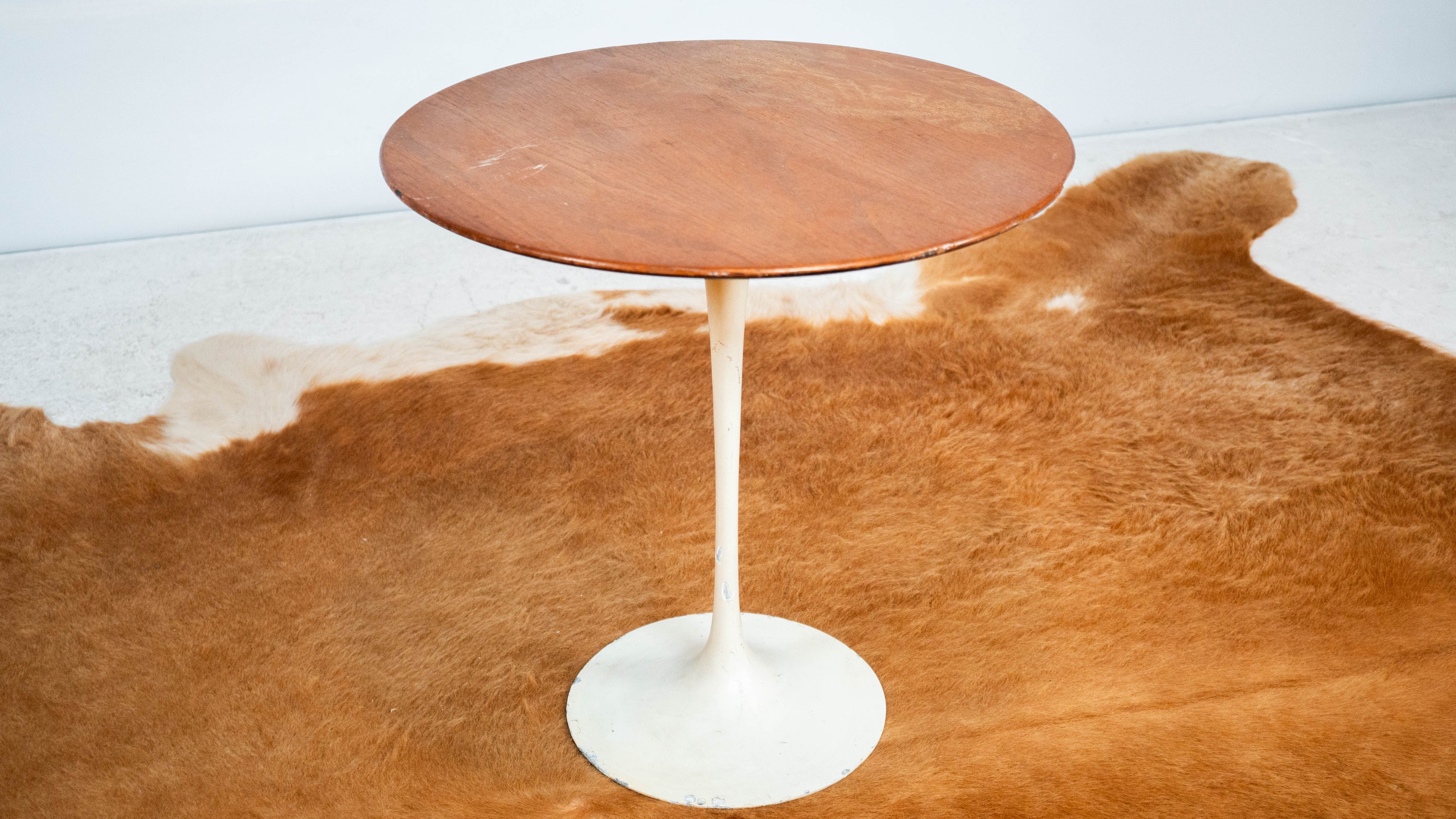 Vintage Knoll International Saarinen Walnut Tulip Side Table