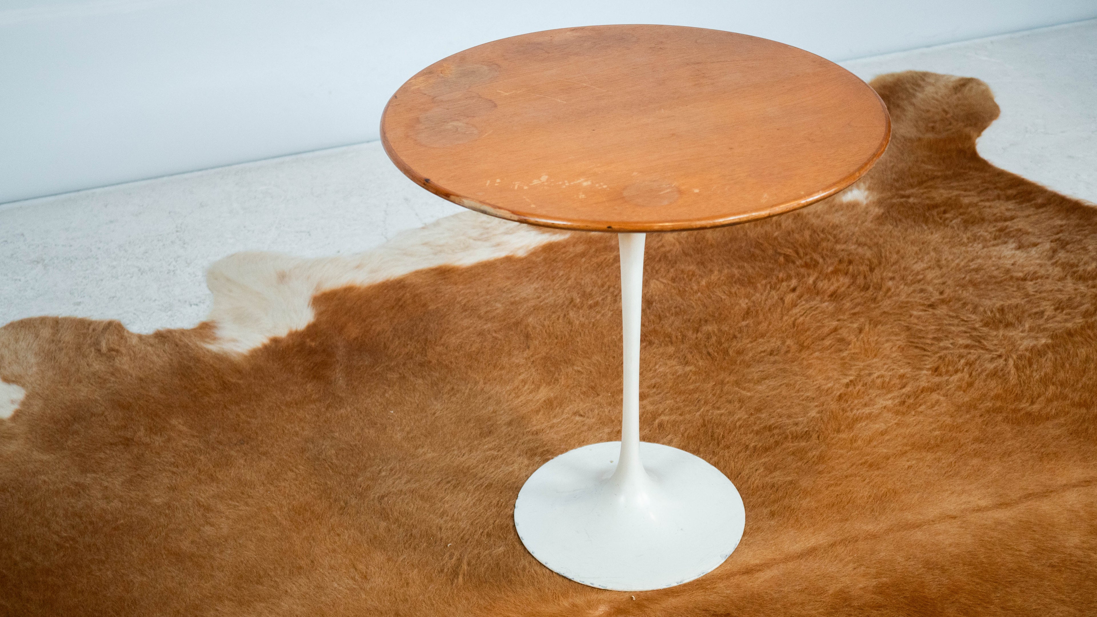 Vintage Knoll International Saarinen Walnut Tulip Side Table