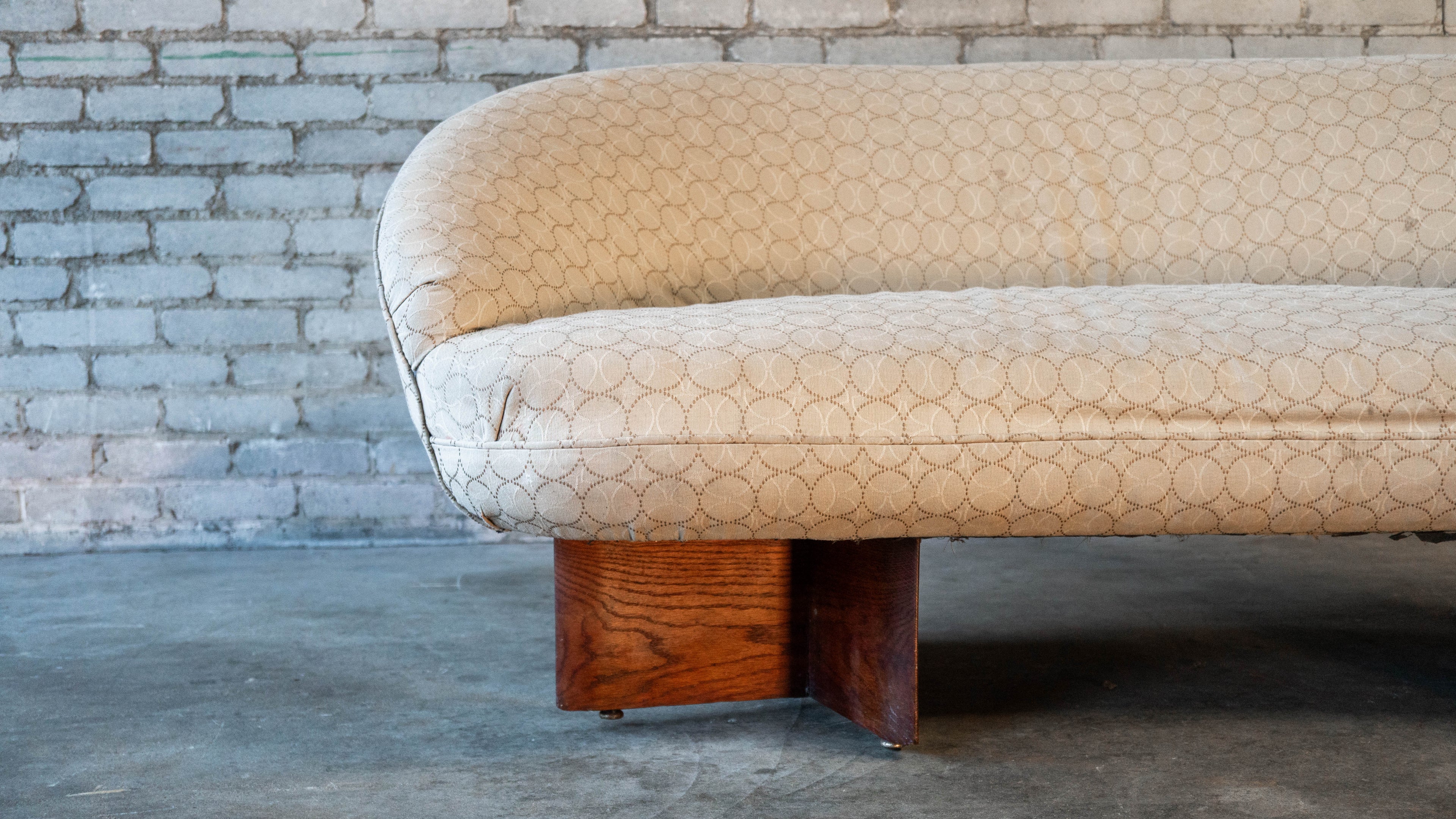 1950s Vladimir Kagan for Kagan-Dreyfuss Inc Walnut Sofa