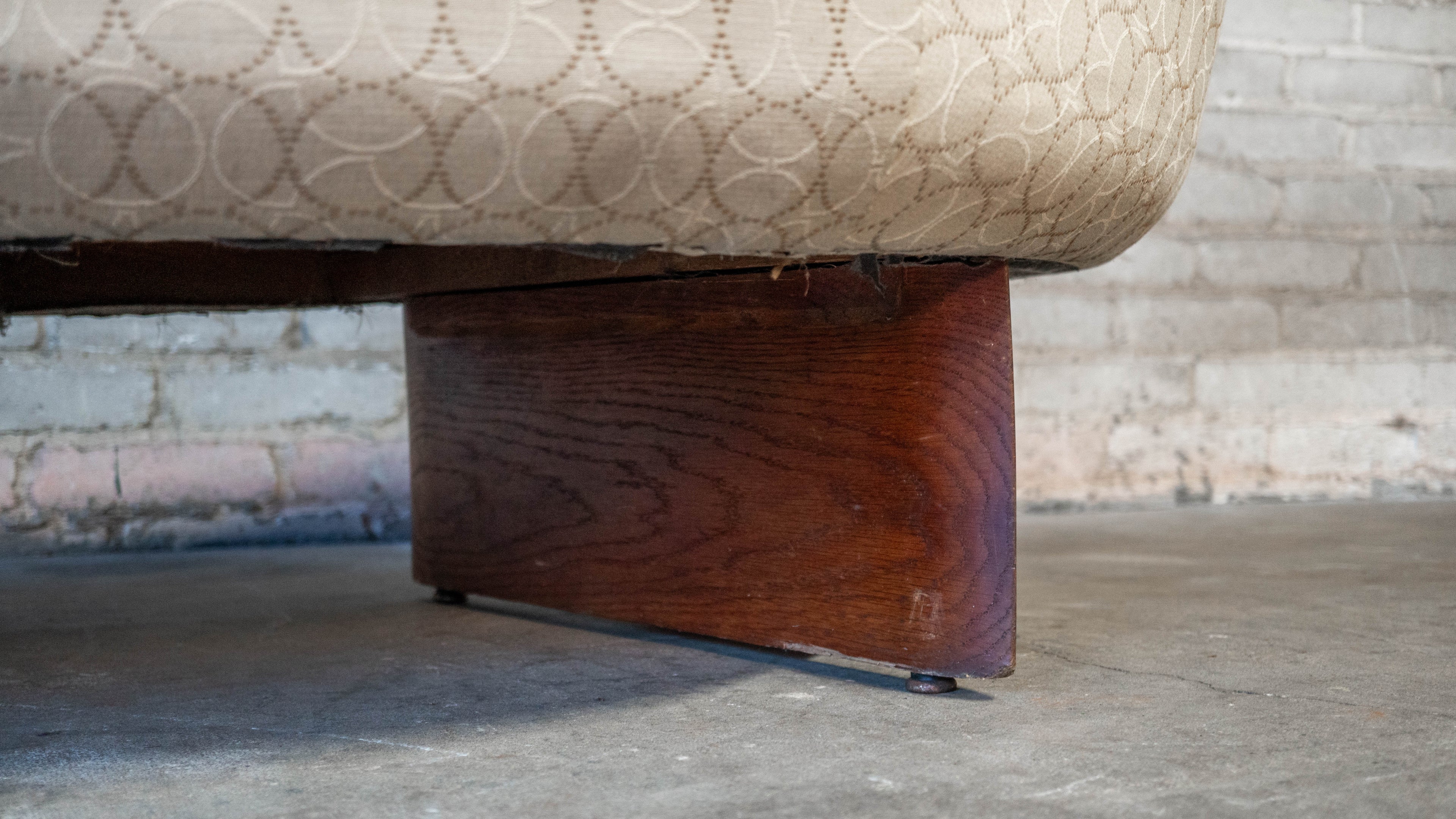 1950s Vladimir Kagan for Kagan-Dreyfuss Inc Walnut Sofa