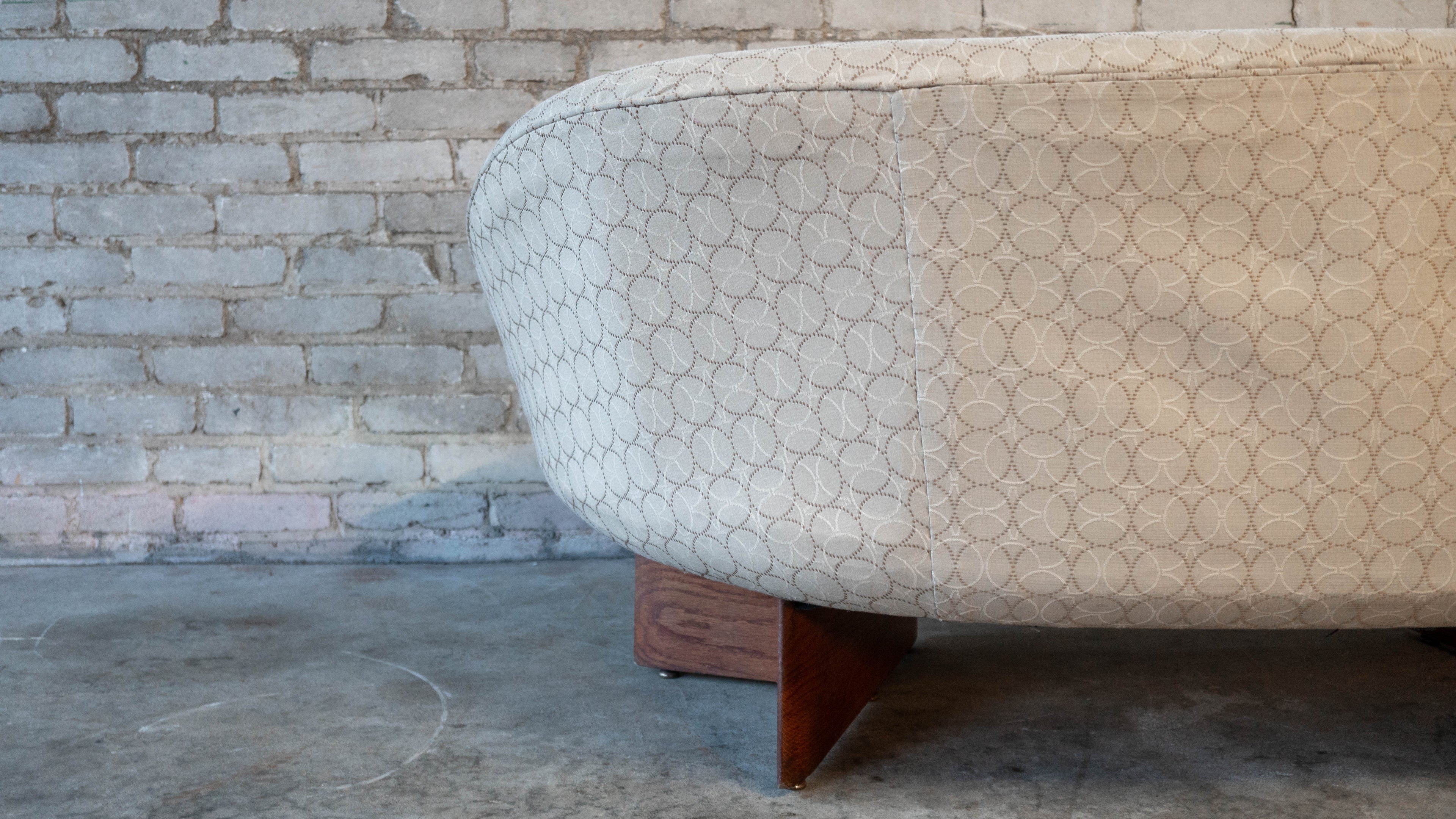 1950s Vladimir Kagan for Kagan-Dreyfuss Inc Walnut Sofa