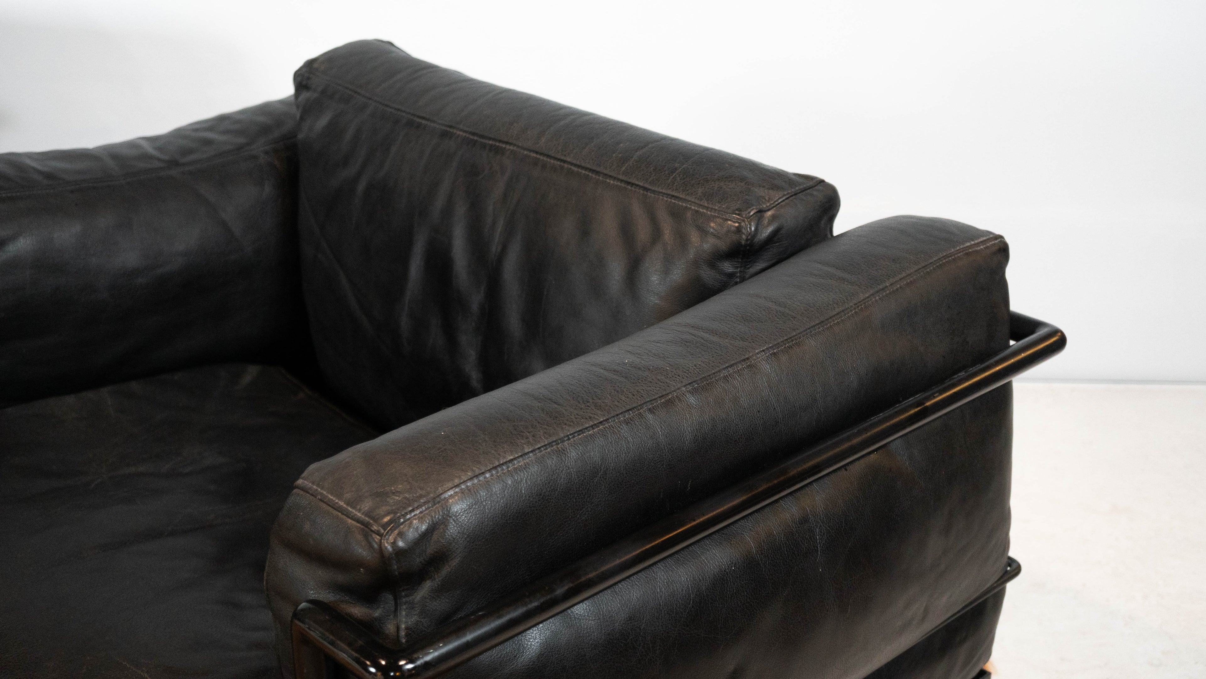 1980s Le Corbusier LC3 Grand Modele attr. Lounge Chairs - A Pair