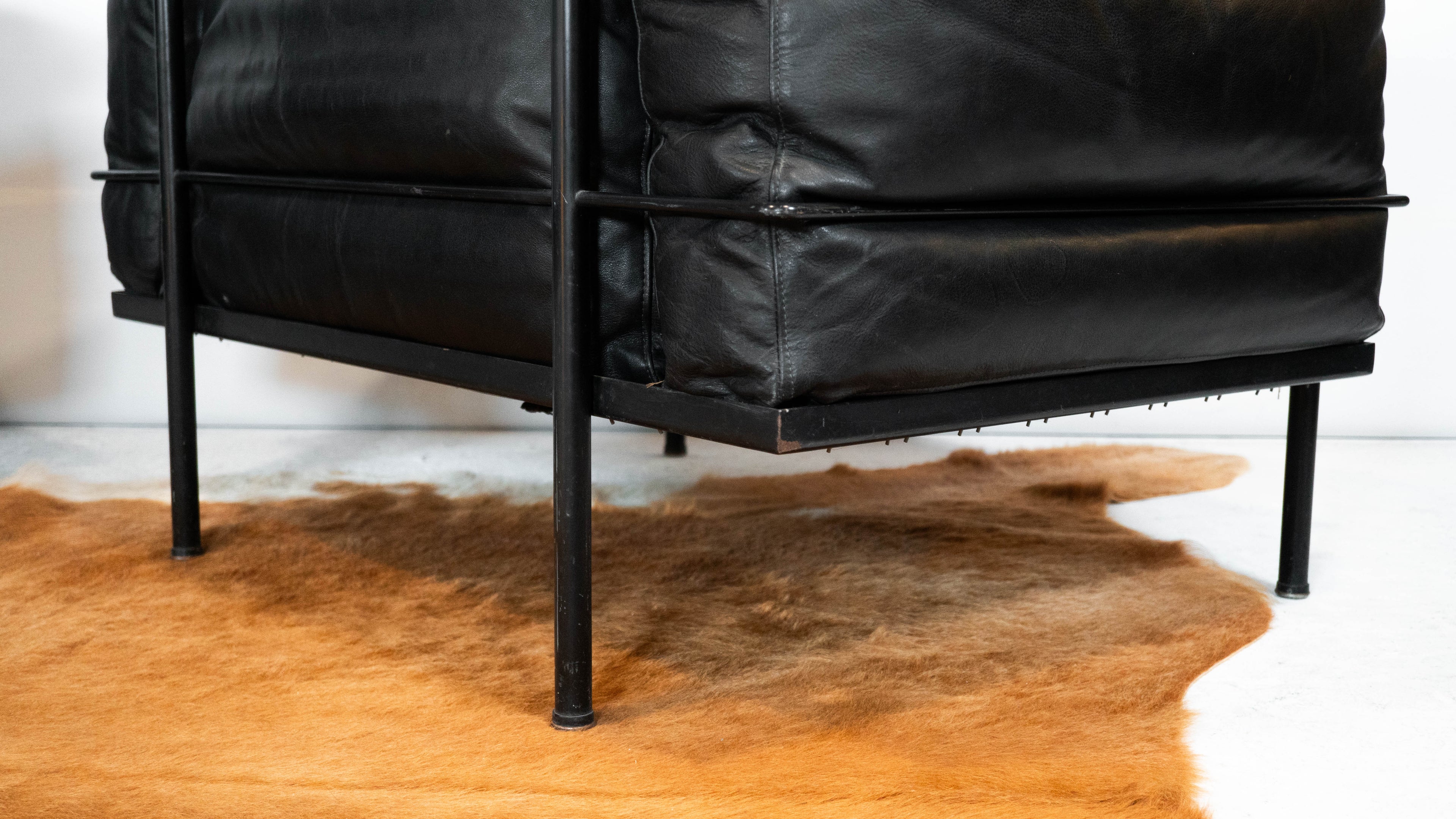 1980s Le Corbusier LC3 Grand Modele attr. Lounge Chairs - A Pair