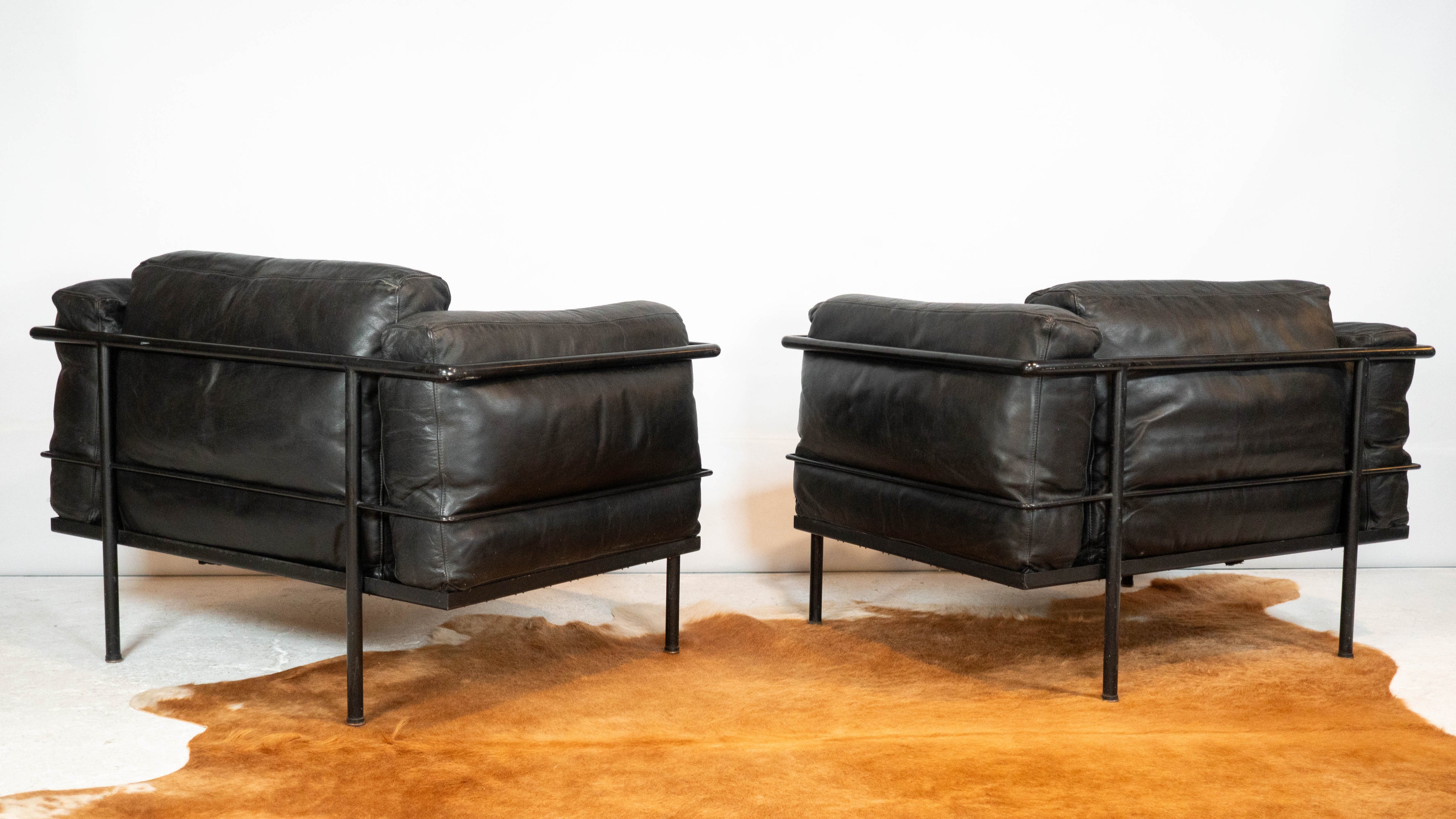 1980s Le Corbusier LC3 Grand Modele attr. Lounge Chairs - A Pair