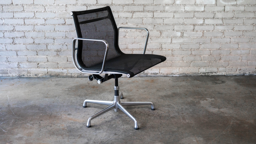 Herman Miller Eames Aluminum Group Mesh Chair