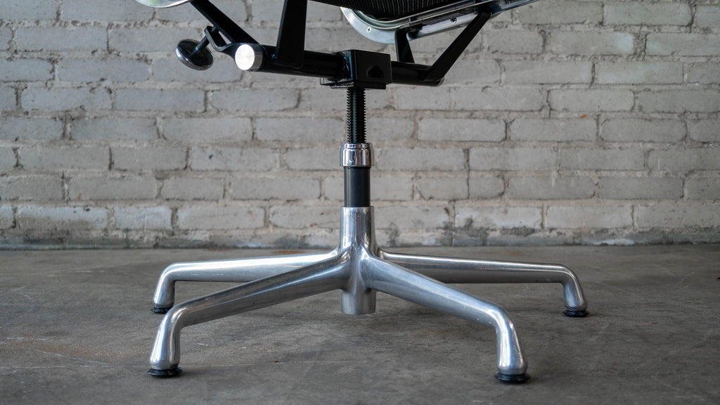 Herman Miller Eames Aluminum Group Mesh Chair