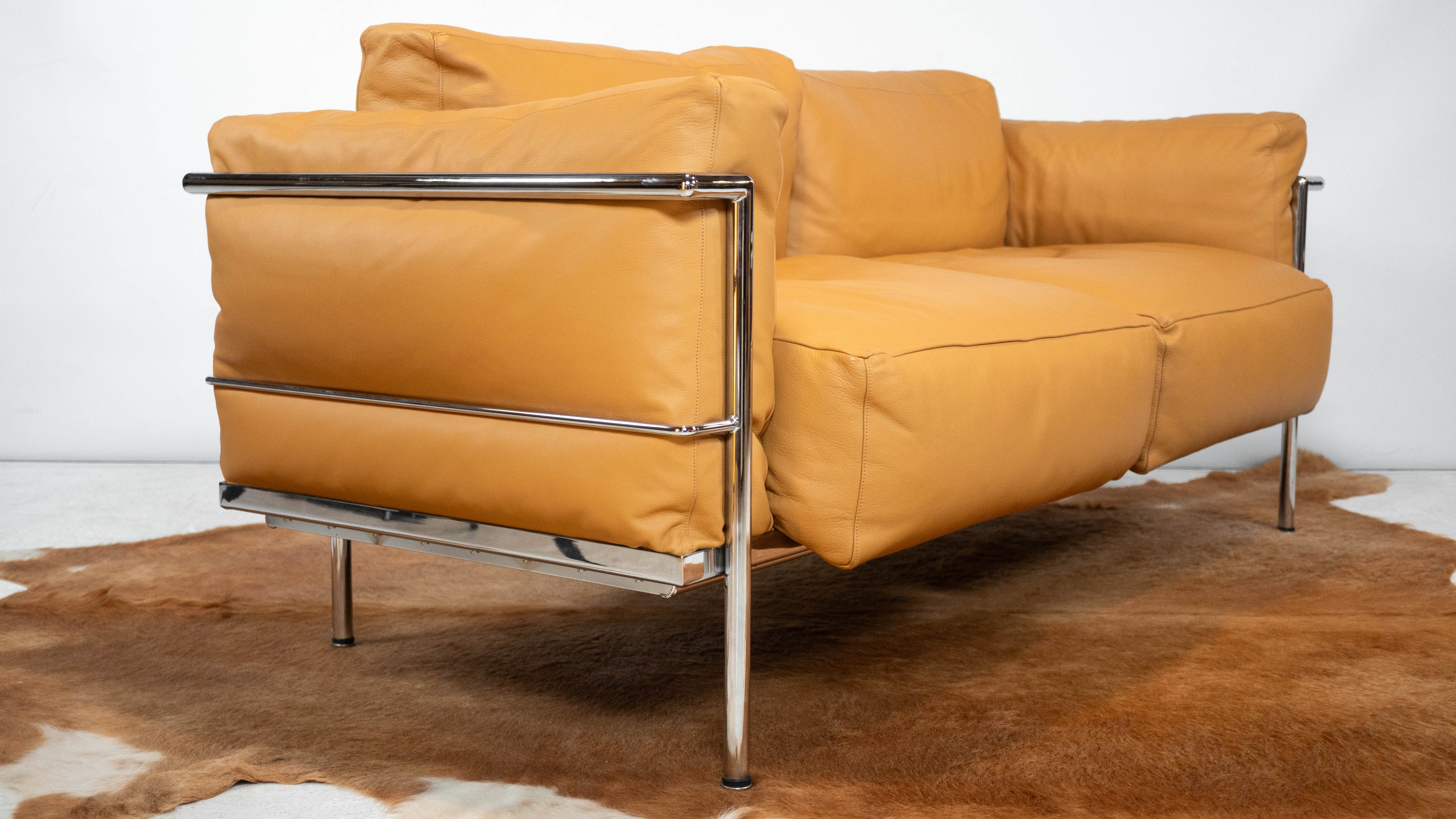 Le Corbusier LC3 Grand Confort Attributed Loveseat Sofa