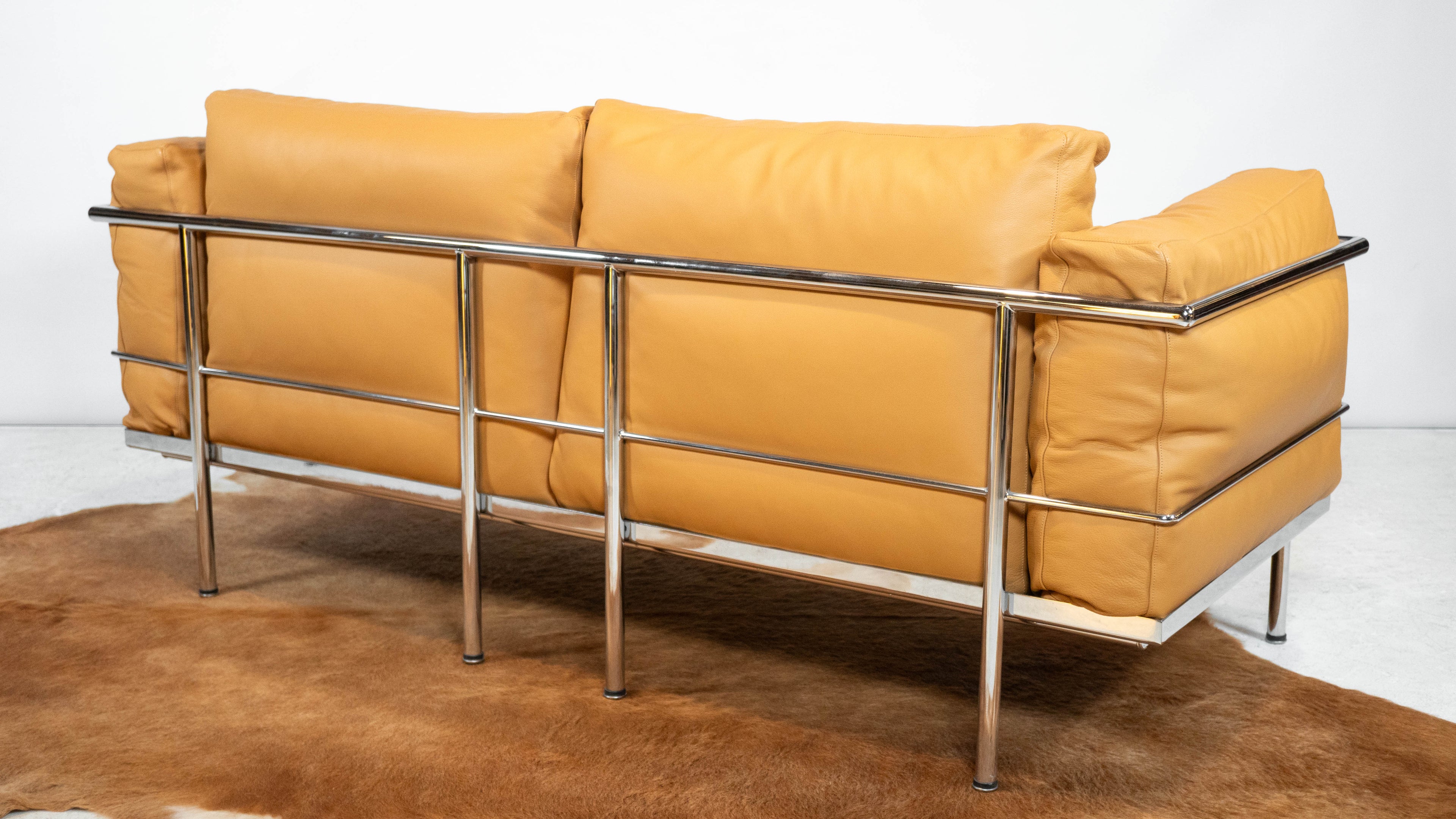 Le Corbusier LC3 Grand Confort Attributed Loveseat Sofa