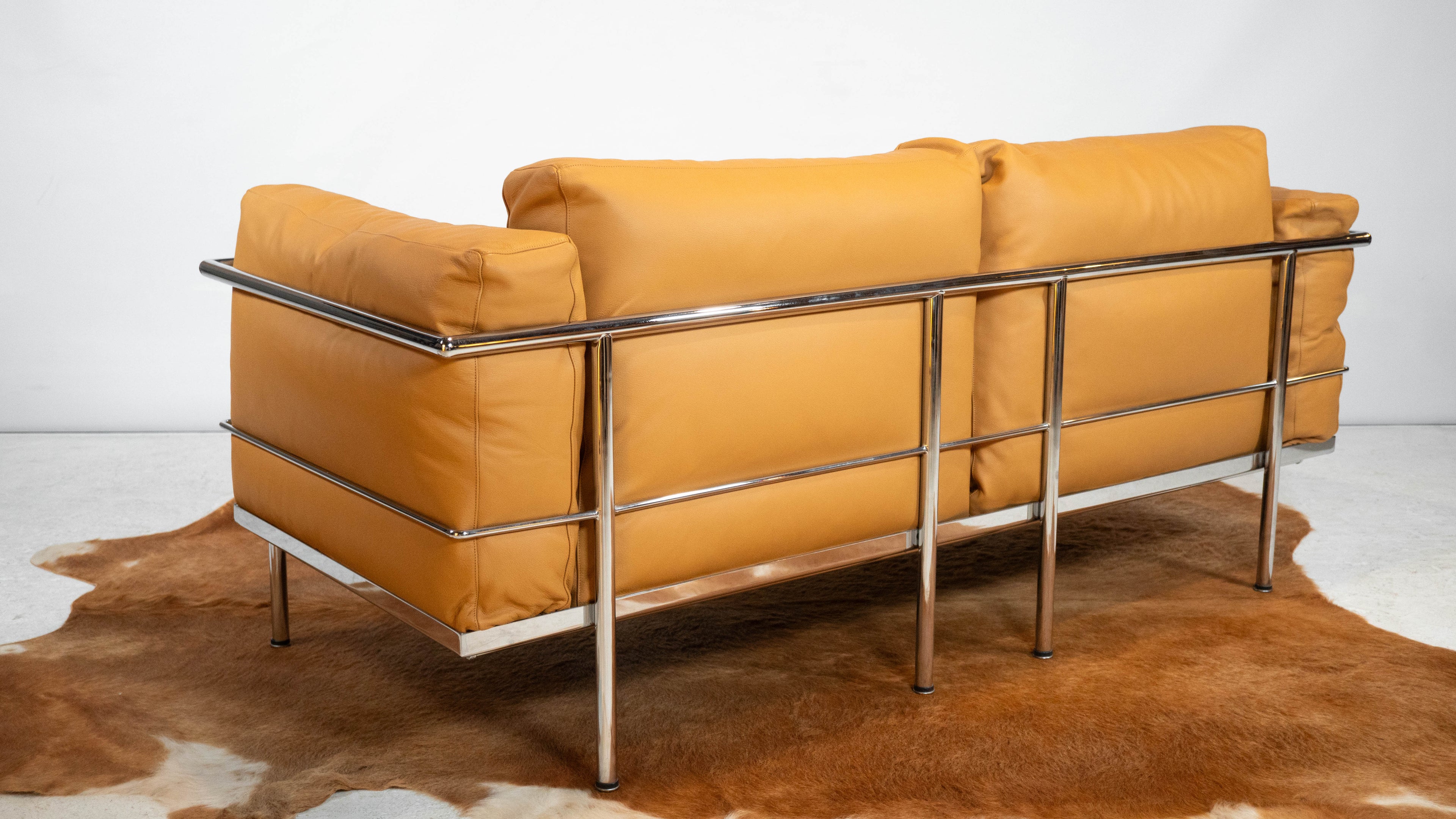 Le Corbusier LC3 Grand Confort Attributed Loveseat Sofa