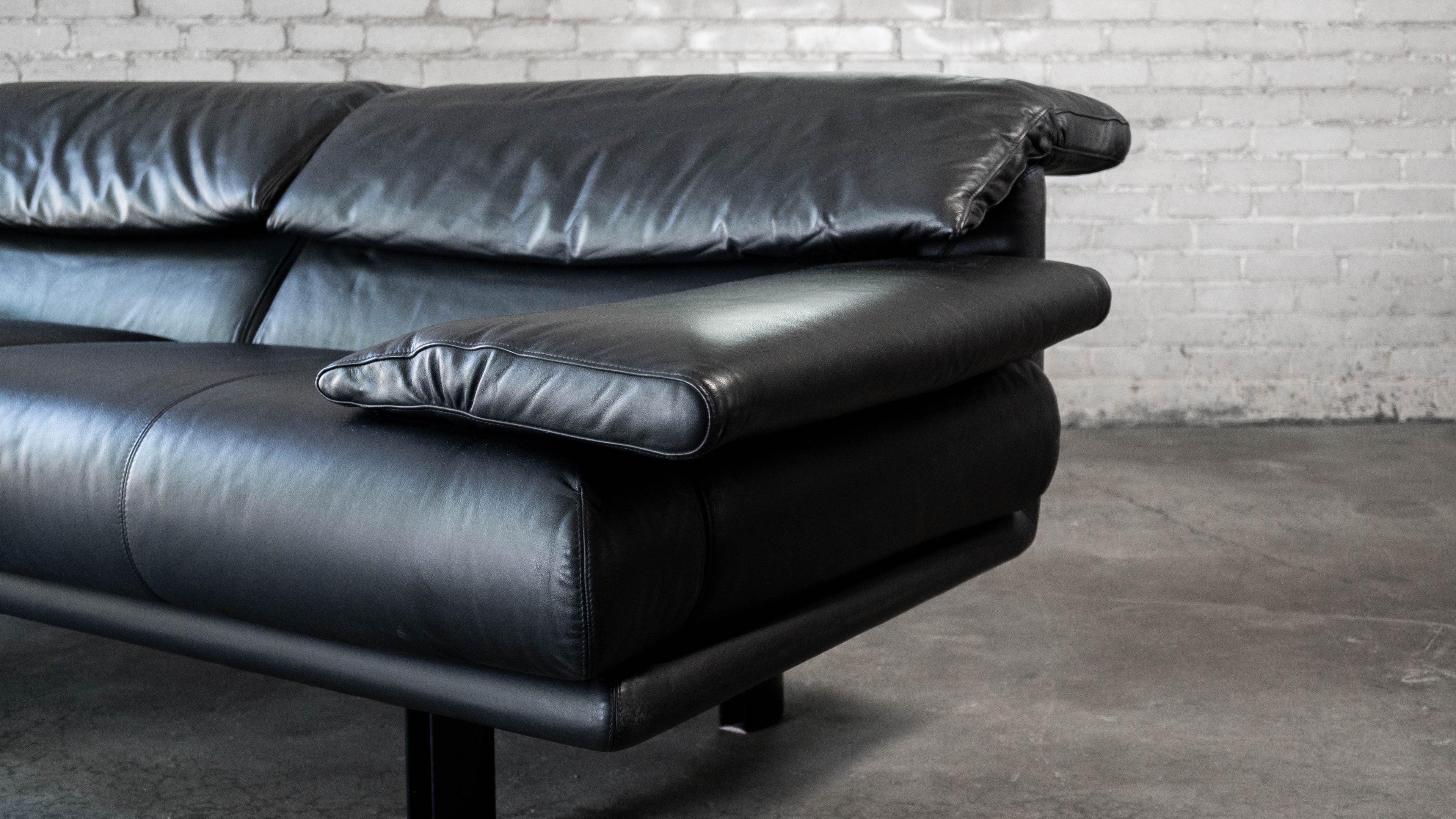 1980s Postmodern Leather Alanda Sofa by Paolo Piva for B&B Italia