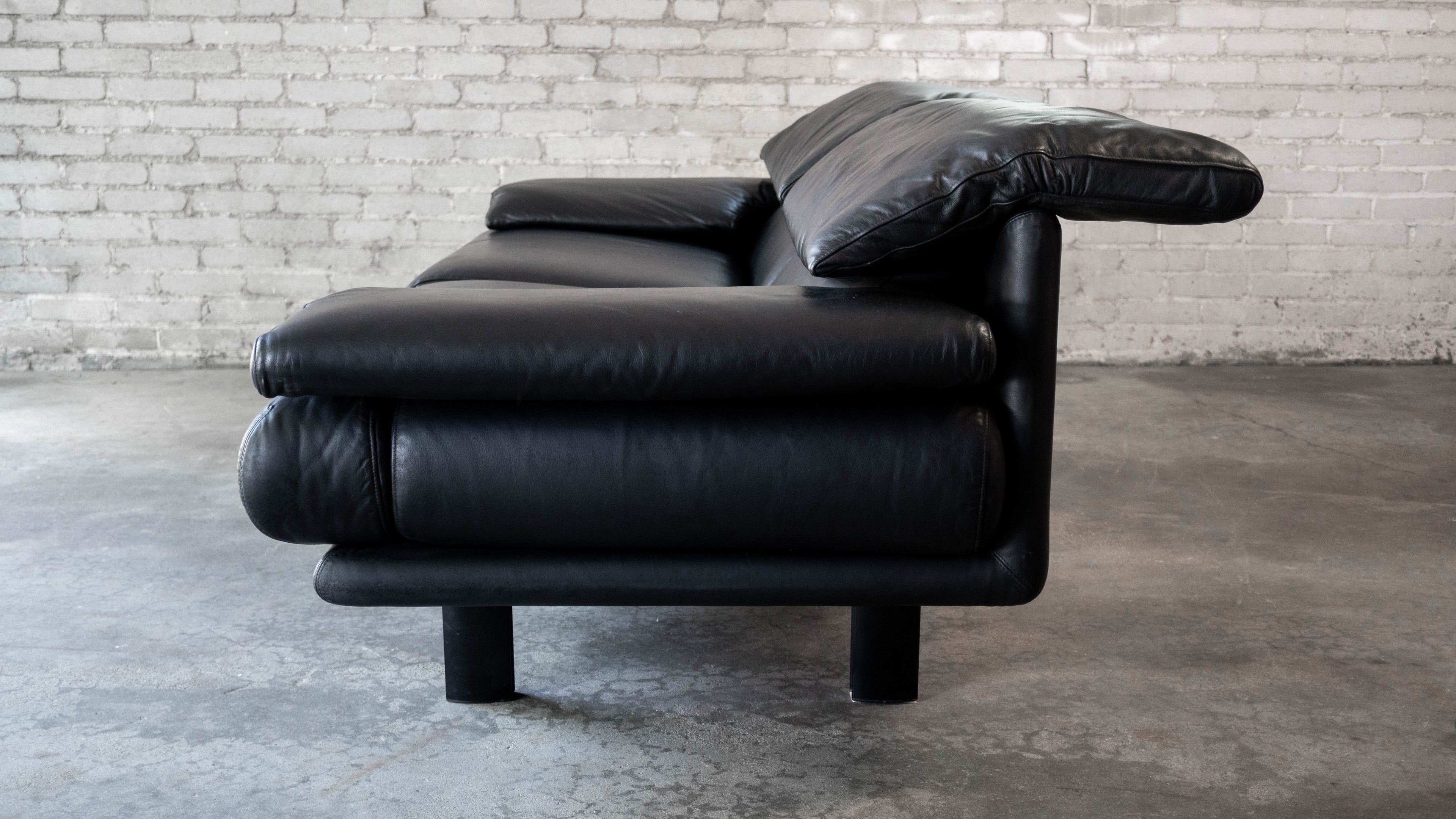 1980s Postmodern Leather Alanda Sofa by Paolo Piva for B&B Italia