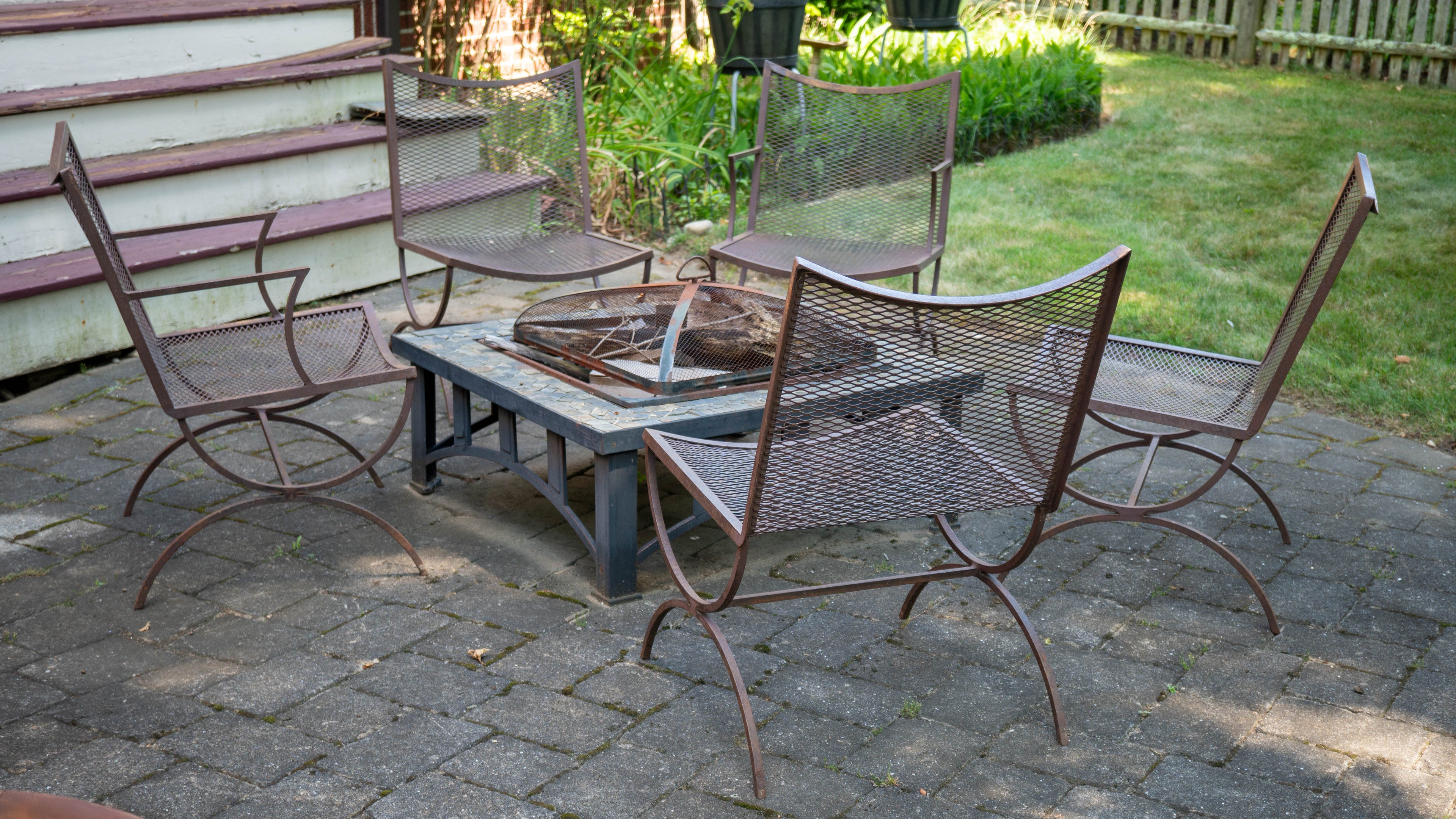 Mid-Century Bob Anderson Wrought Iron Mesh Patio Chairs - 5 Pieces