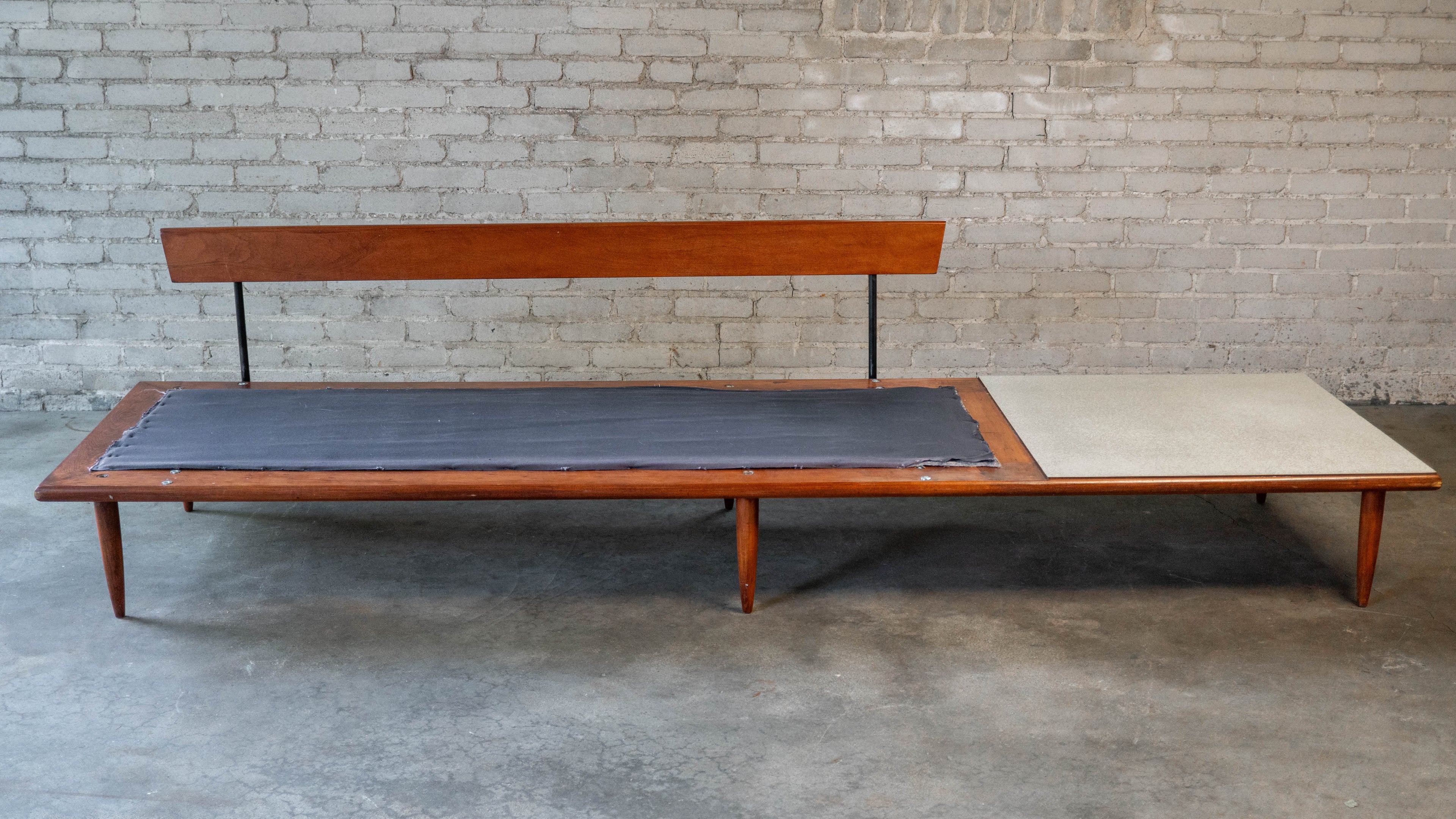 1950s Mid-Century Modern Adrian Pearsall Attr. Walnut Daybed